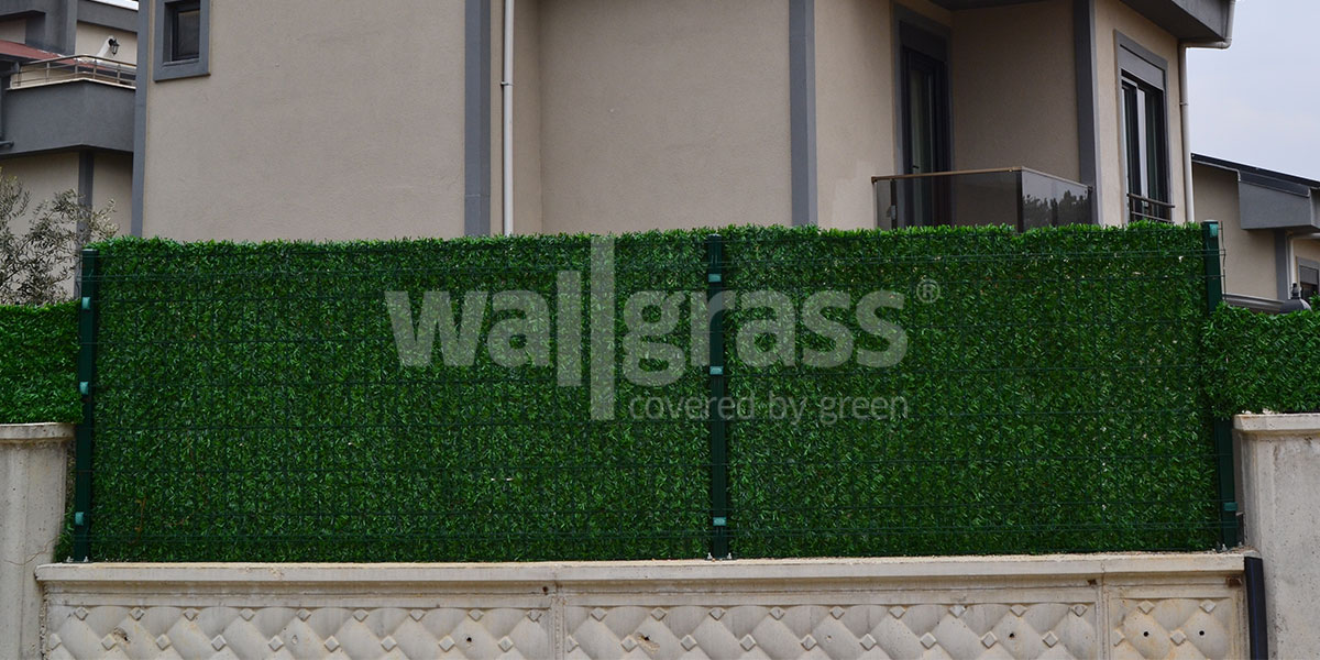 what is the grass fence panel