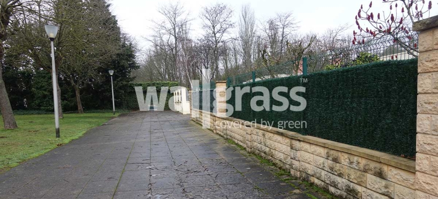 Fence Types and Use of Grass Fence